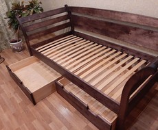 Односпальная кровать из березы 0105