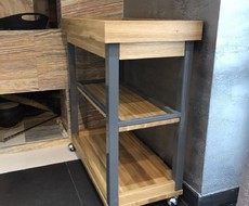 Тележка из дуба с металлическим корпусом 0311